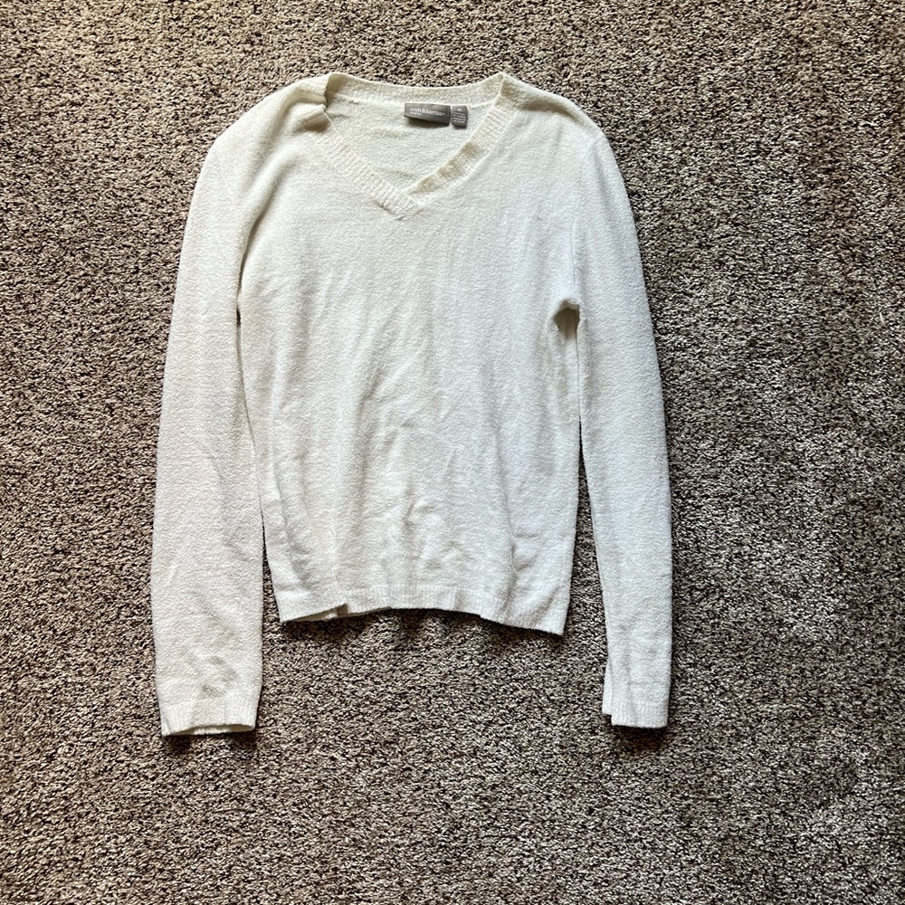 Croft & Barrow Cream V-Neck Sweater